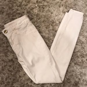 American Eagle white jeans
